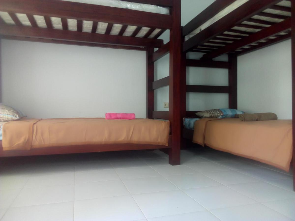 Ariata Arya Hostel Kuta  외부 사진