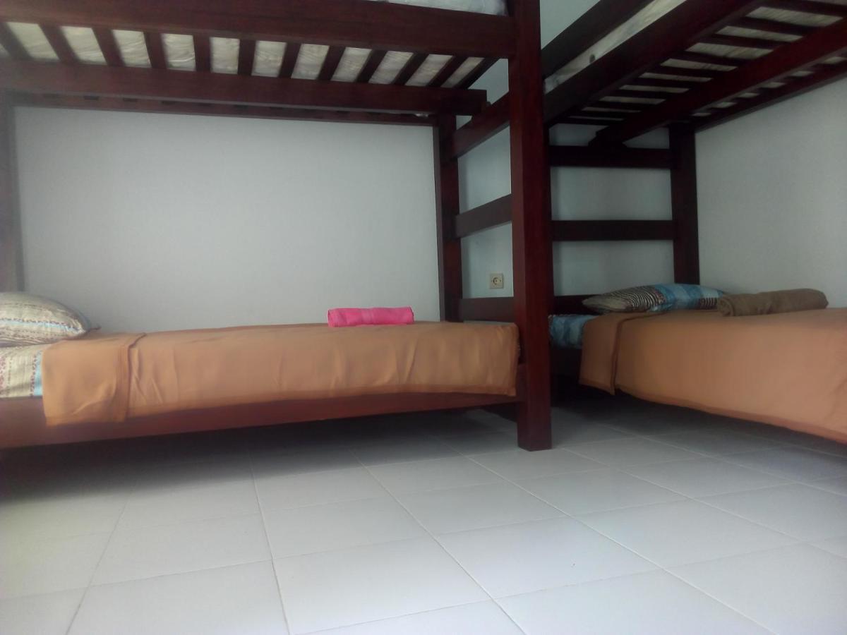 Ariata Arya Hostel Kuta  외부 사진