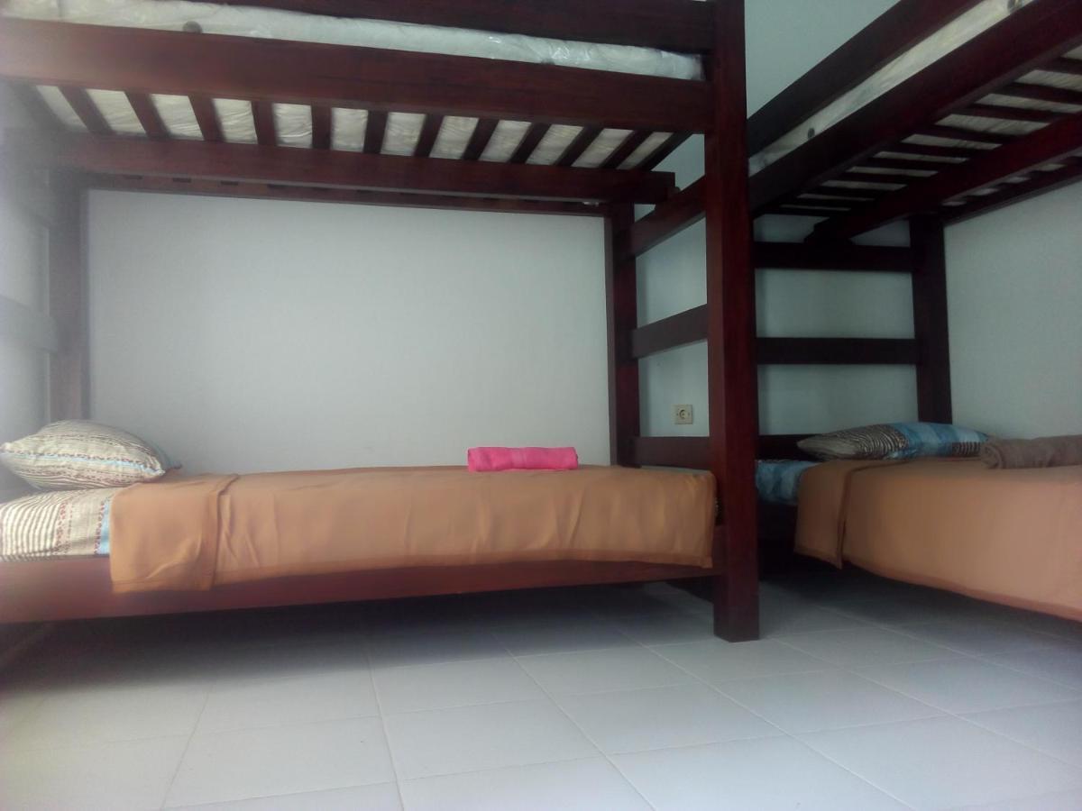 Ariata Arya Hostel Kuta  외부 사진