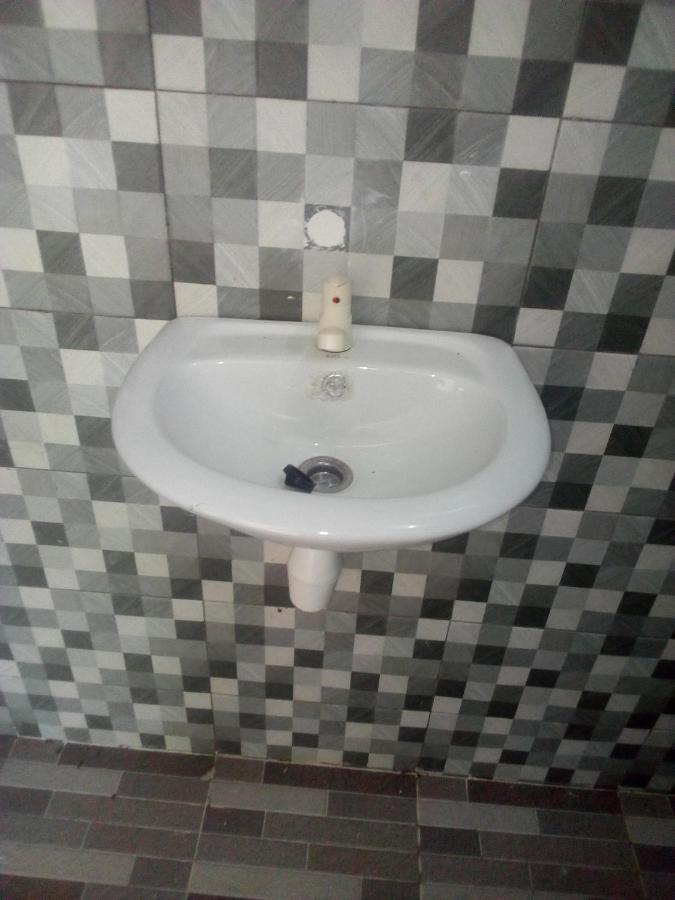 Ariata Arya Hostel Kuta  외부 사진